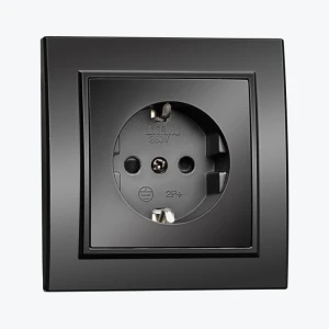 Priza euro neagra cu protectie pentru copii seria Minsk ERR16-028-300 EKF